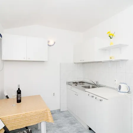 Ana Apartament Gornji Dingač